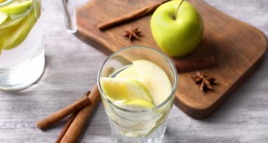 Água aromatizada de maçã